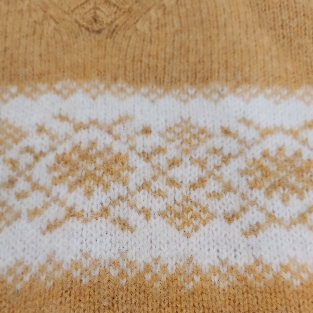 Abercrombie & Fitch Wool Sweater - Picture 4 of 8